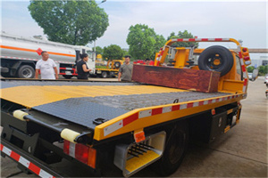 川汇区附近拖车电话号码服务